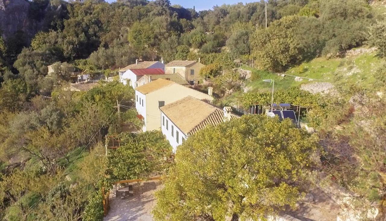 Castelli Olive Press Vendégház Aharávi Kültér fotó